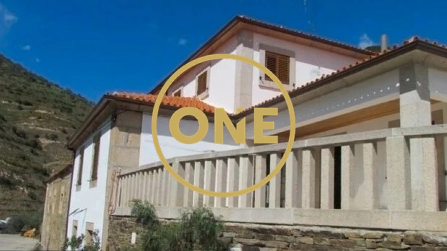Quinta T4 para Venda em Lousa