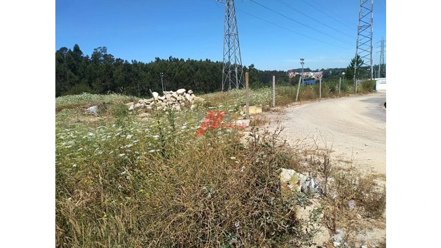 Terreno para Venda em Retorta e Tougues Foto 13