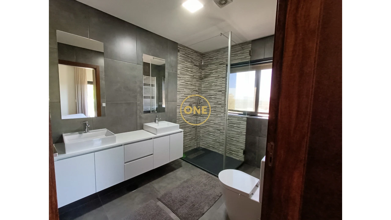 Moradia T3 para Venda em Gavião Foto 11