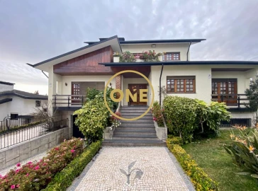 Moradia T5 para Venda em Cidade da Maia