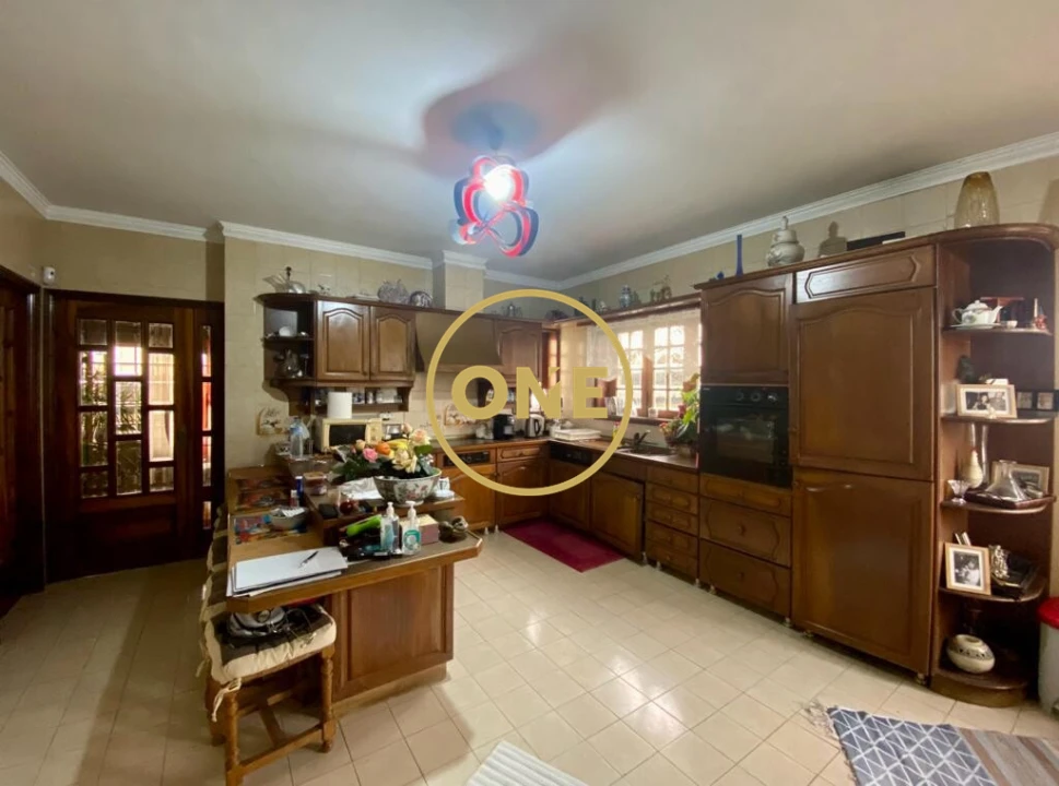 Moradia T5 para Venda em Cidade da Maia Foto 16
