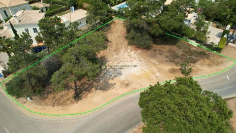 Terreno para Venda em Quarteira