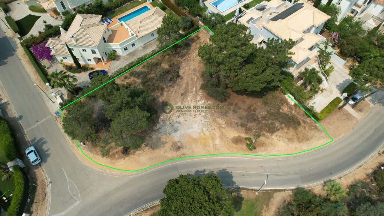 Terreno para Venda em Quarteira Foto 5