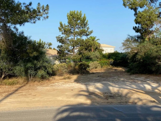 Terreno para Venda em Quarteira Foto 4
