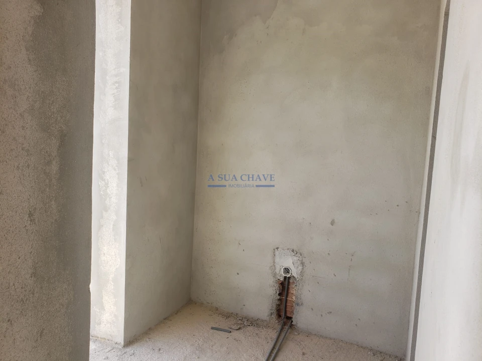 Moradia T4 para Venda em Corroios Foto 28
