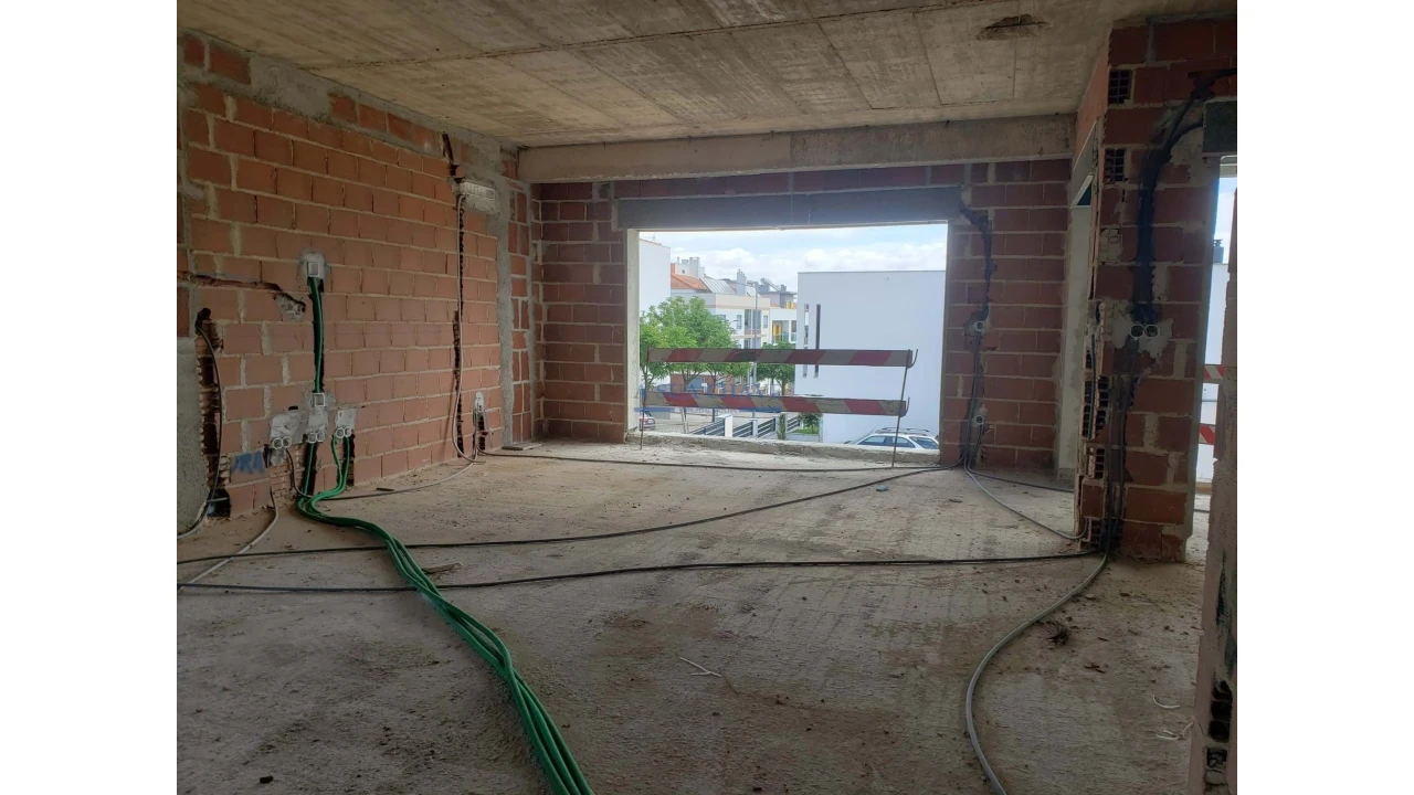 Moradia T4 para Venda em Corroios Foto 13