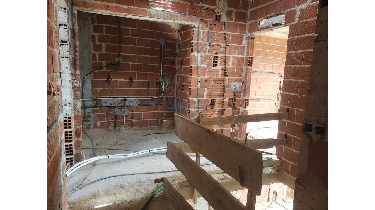 Moradia T4 para Venda em Corroios Foto 3