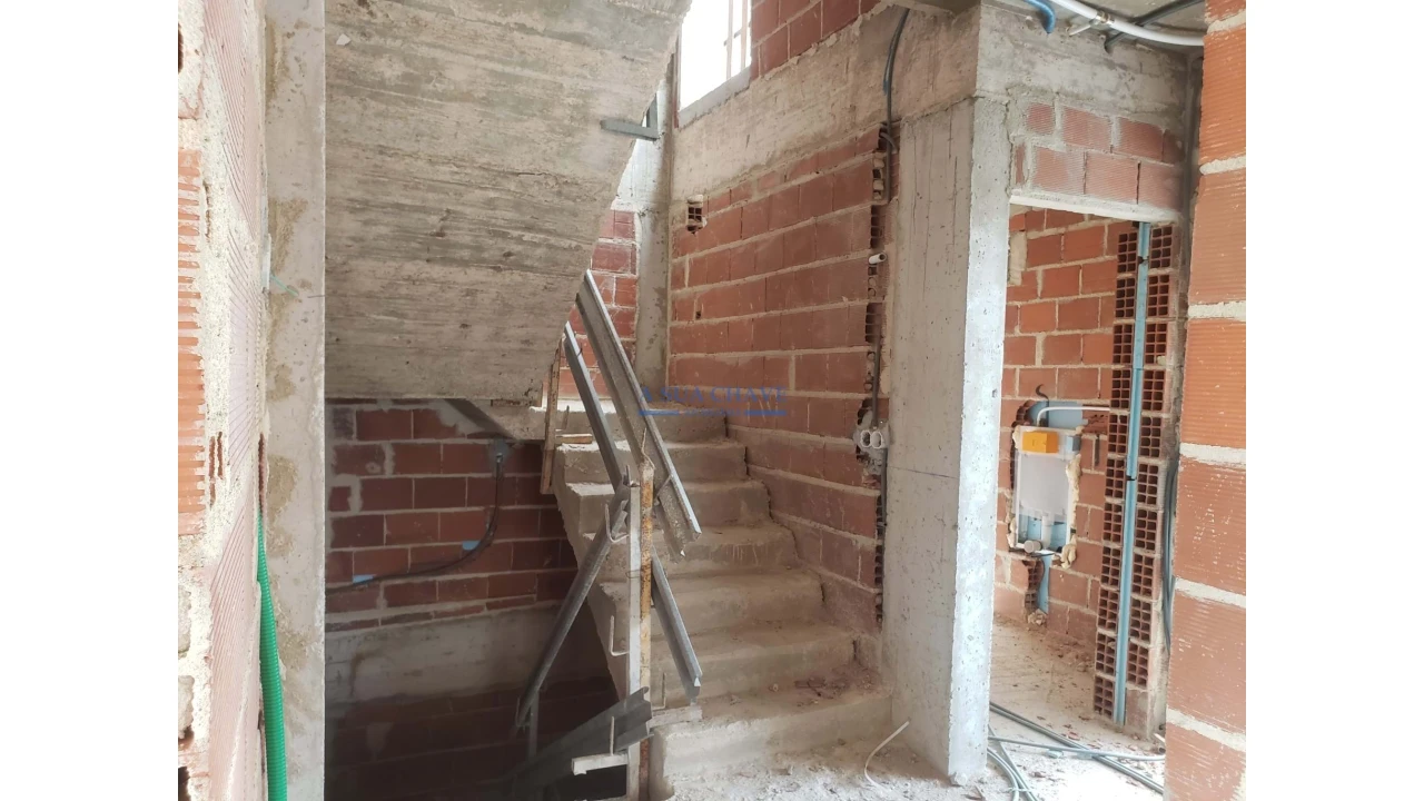 Moradia T4 para Venda em Corroios Foto 19