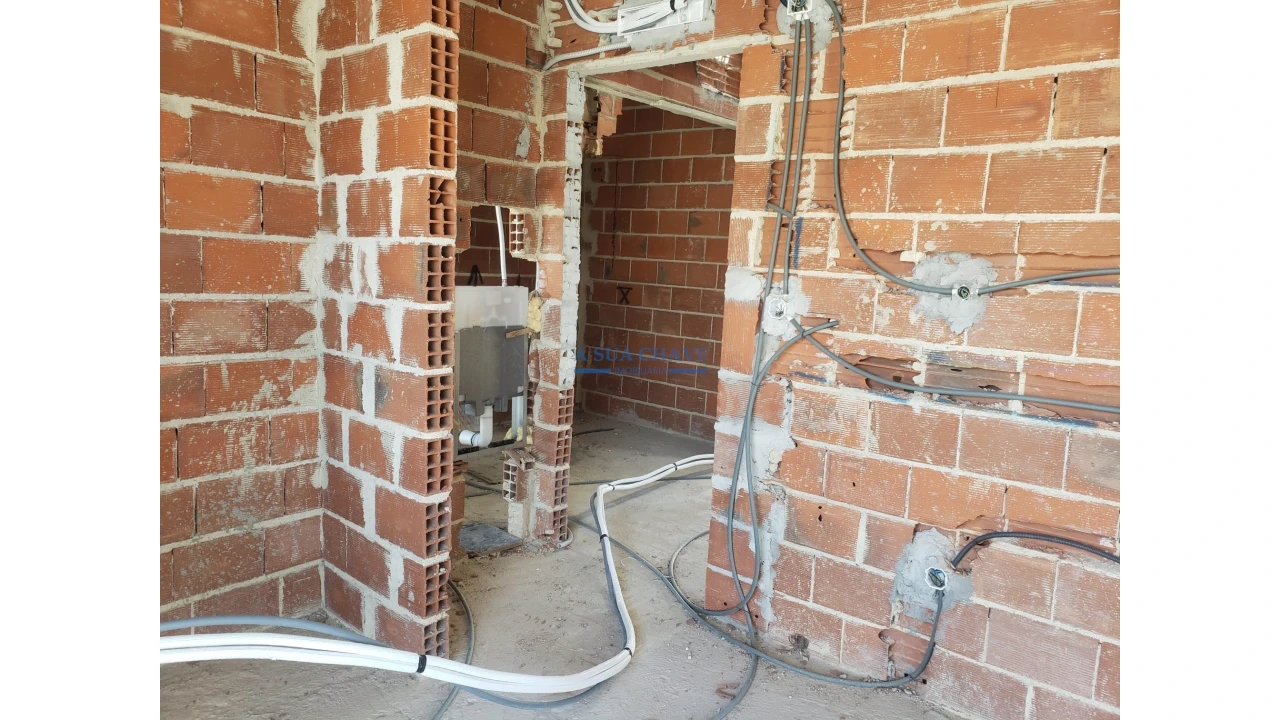 Moradia T4 para Venda em Corroios Foto 37