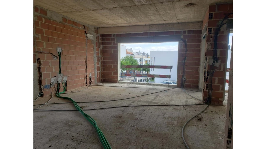 Moradia T4 para Venda em Corroios Foto 13