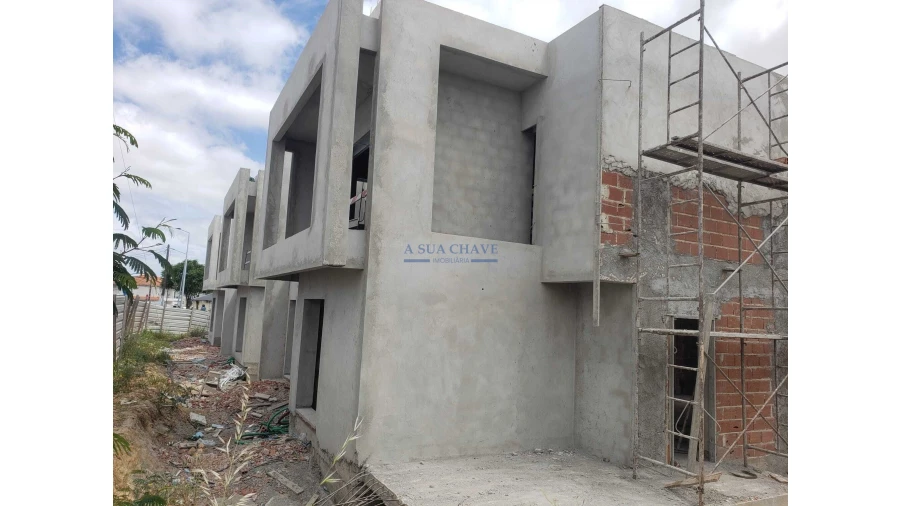 Moradia T4 para Venda em Corroios Foto 12