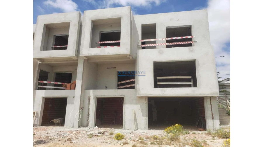 Moradia T4 para Venda em Corroios Foto 27