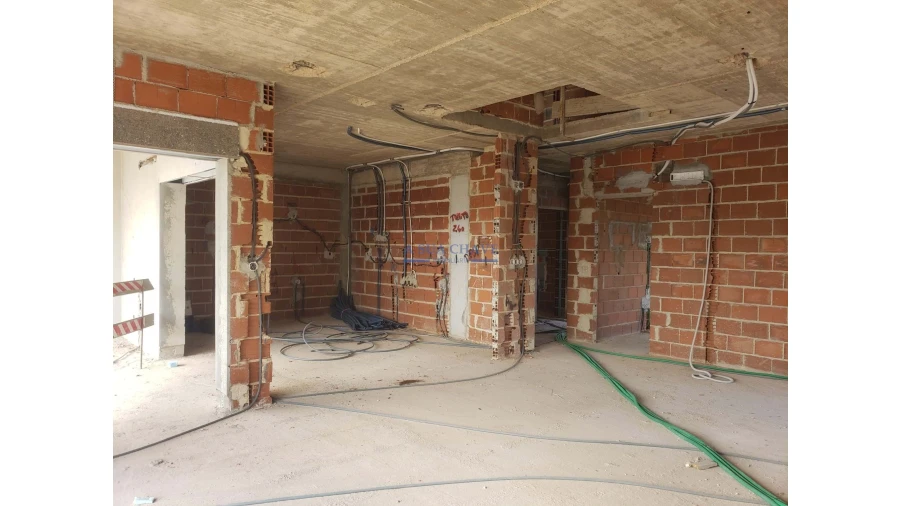 Moradia T4 para Venda em Corroios Foto 23