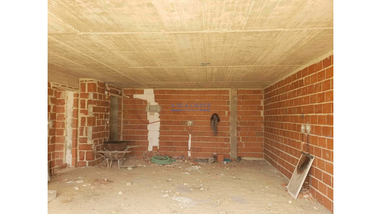 Moradia T4 para Venda em Corroios Foto 34