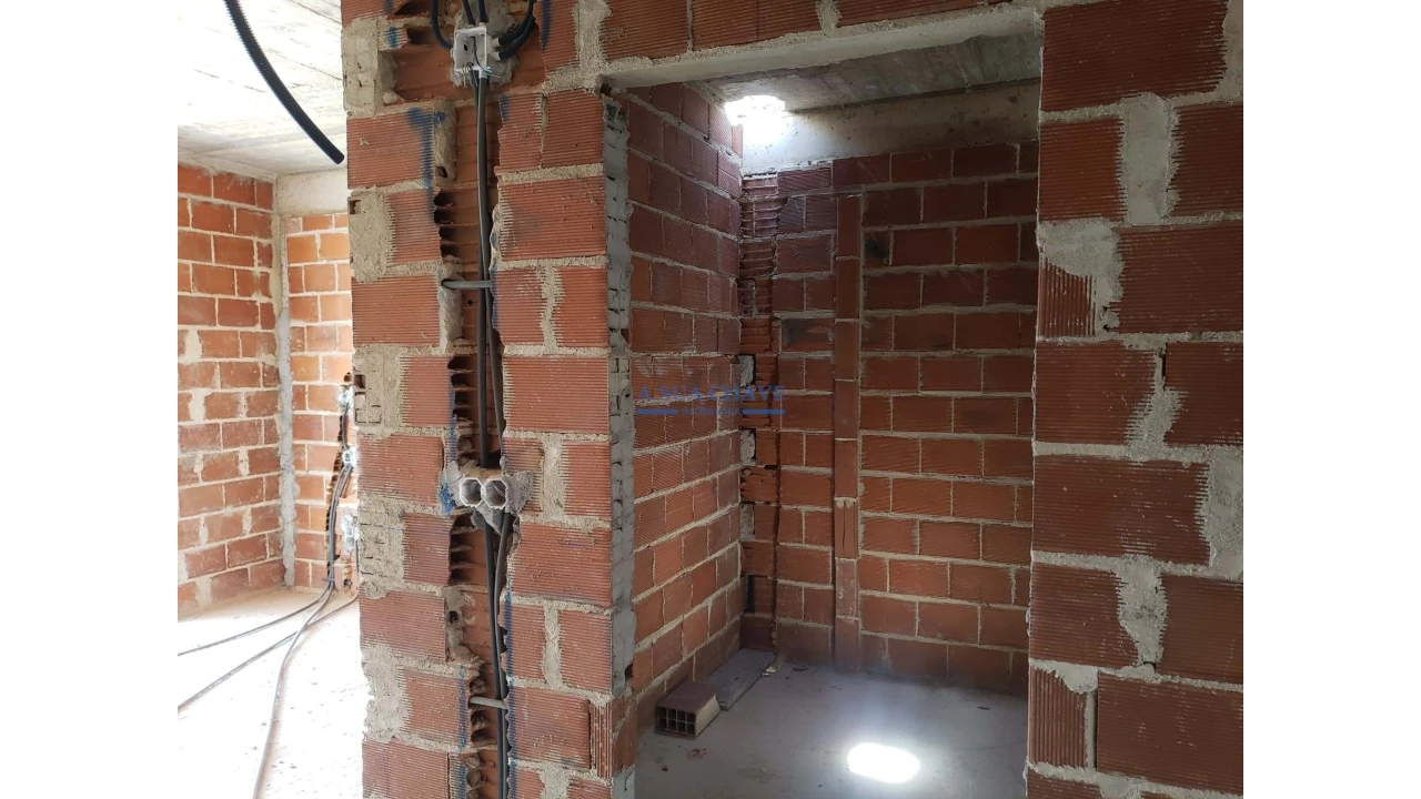 Moradia T4 para Venda em Corroios Foto 39