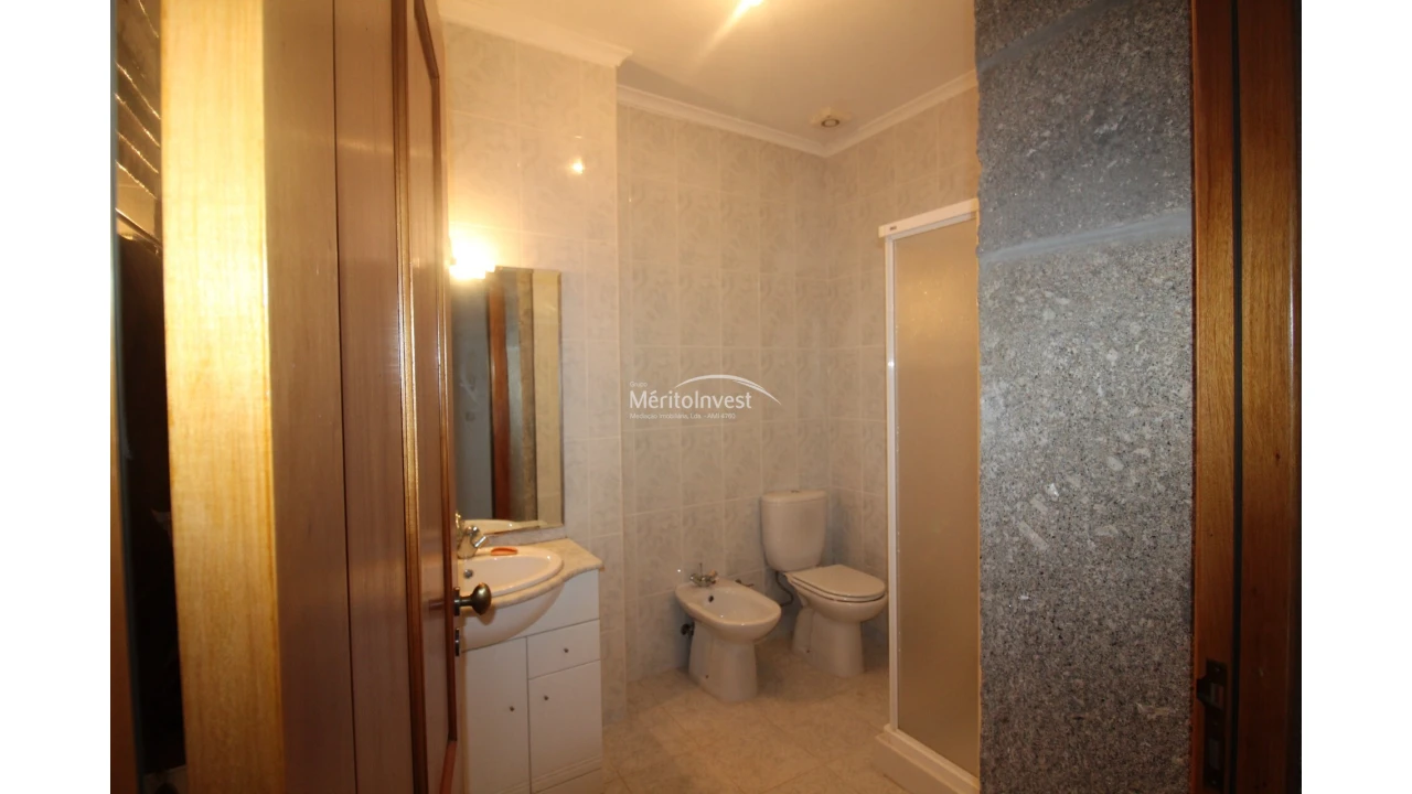 Moradia T5 para Venda em Amares e Figueiredo Foto 8