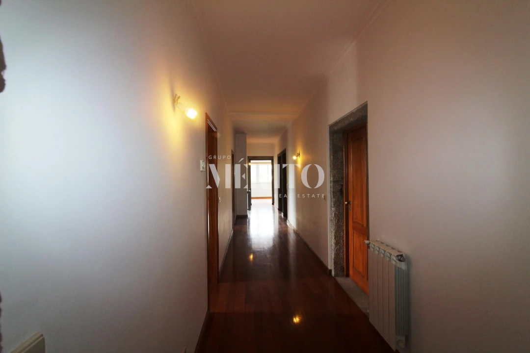 Moradia T5 para Venda em Amares e Figueiredo Foto 20