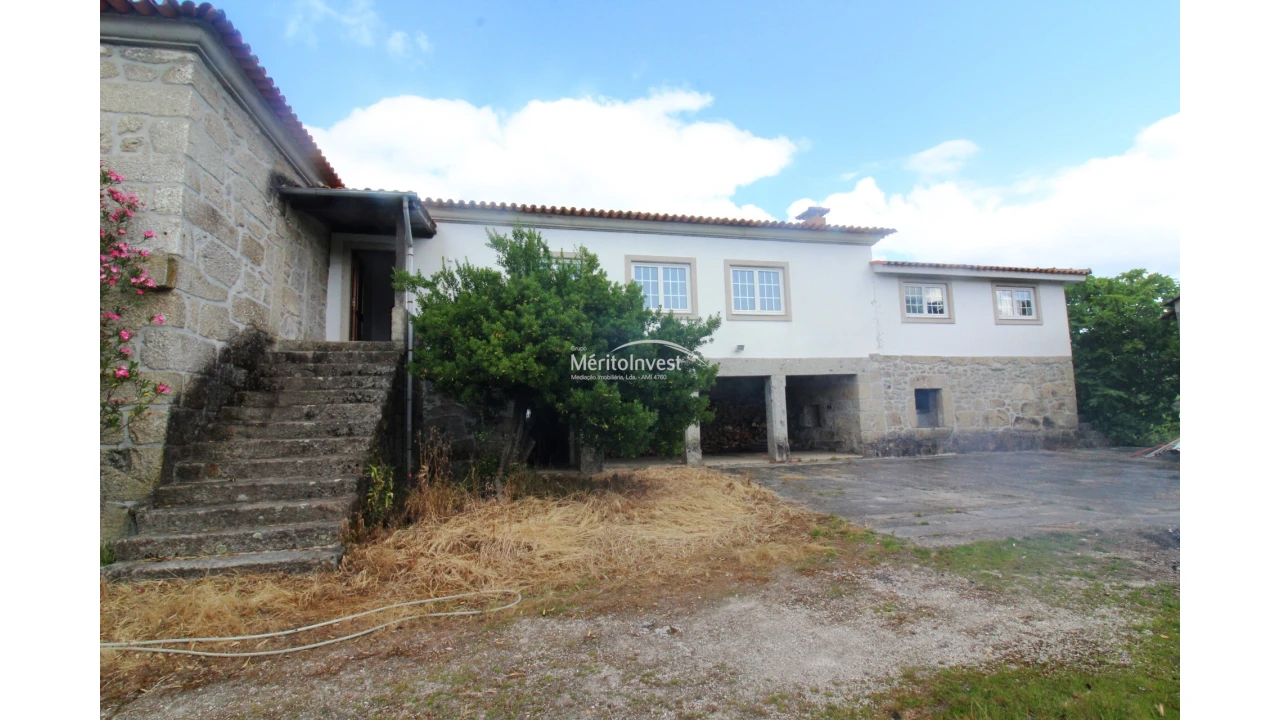 Moradia T5 para Venda em Amares e Figueiredo Foto 3