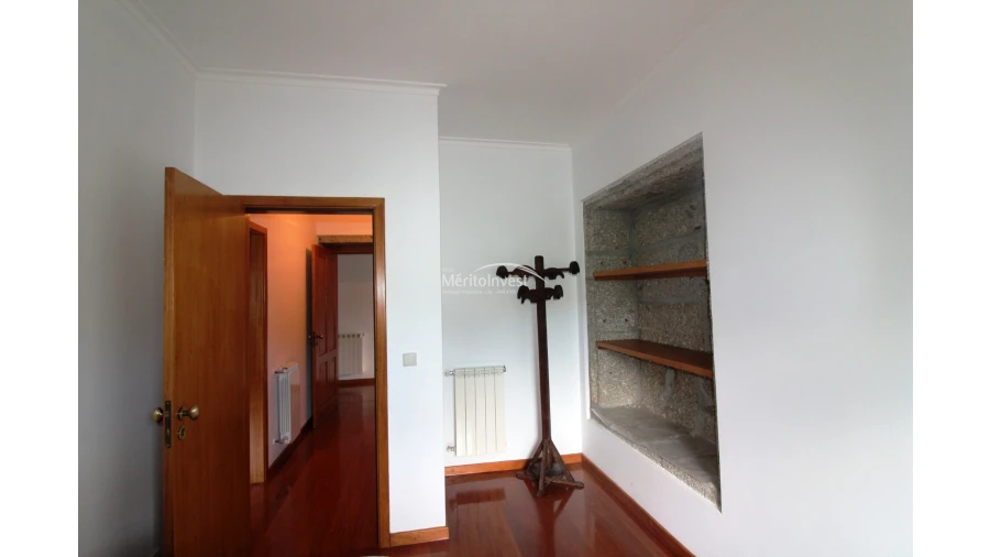 Moradia T5 para Venda em Amares e Figueiredo Foto 14