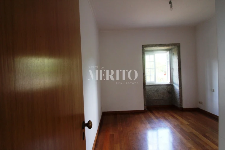 Moradia T5 para Venda em Amares e Figueiredo Foto 18