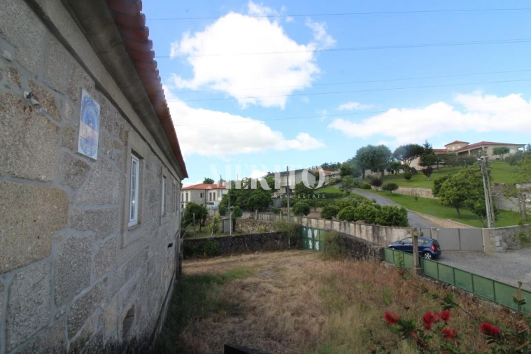 Moradia T5 para Venda em Amares e Figueiredo Foto 38