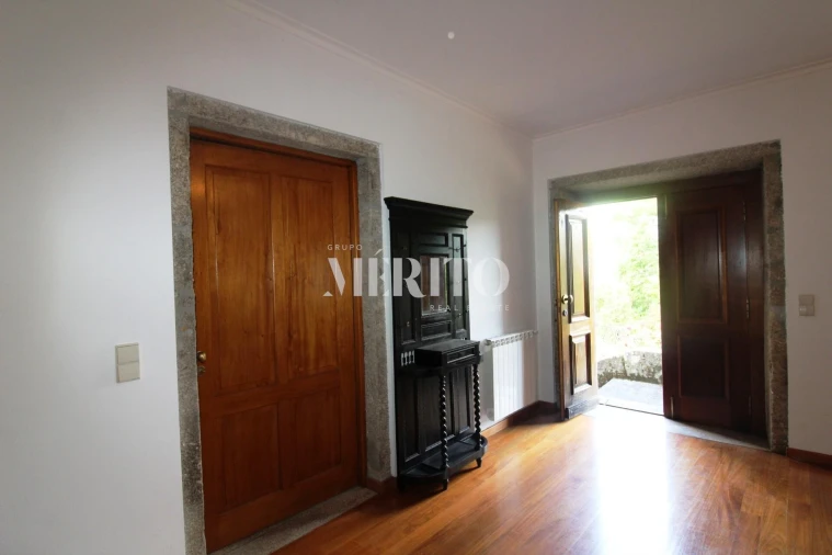 Moradia T5 para Venda em Amares e Figueiredo Foto 37