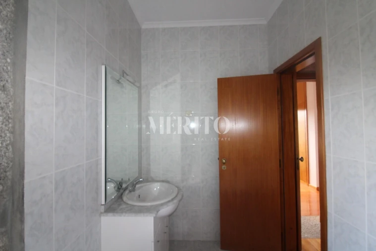 Moradia T5 para Venda em Amares e Figueiredo Foto 34