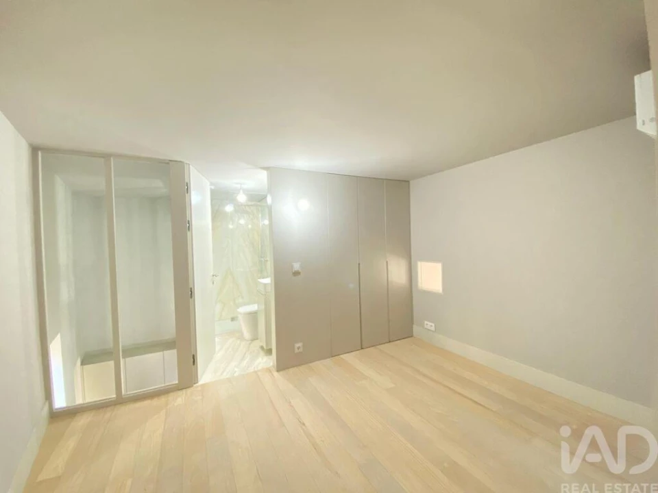 Apartamento T2 para Venda em Cedofeita, Santo Ildefonso, Sé, Miragaia, São Nicolau e Vitória Foto 13