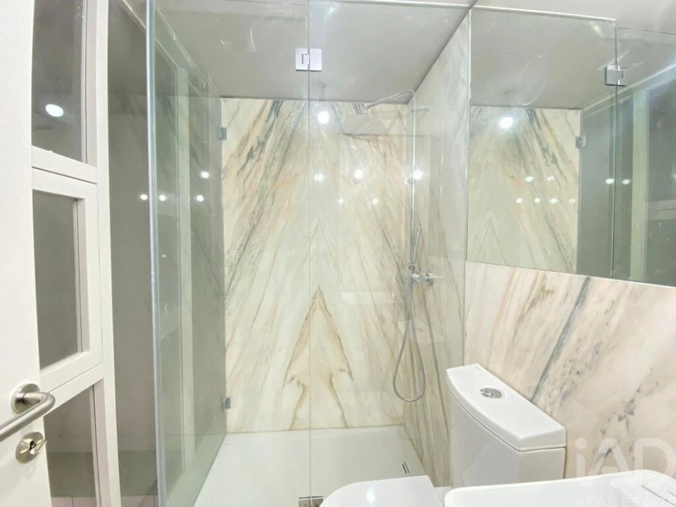 Apartamento T2 para Venda em Cedofeita, Santo Ildefonso, Sé, Miragaia, São Nicolau e Vitória Foto 16