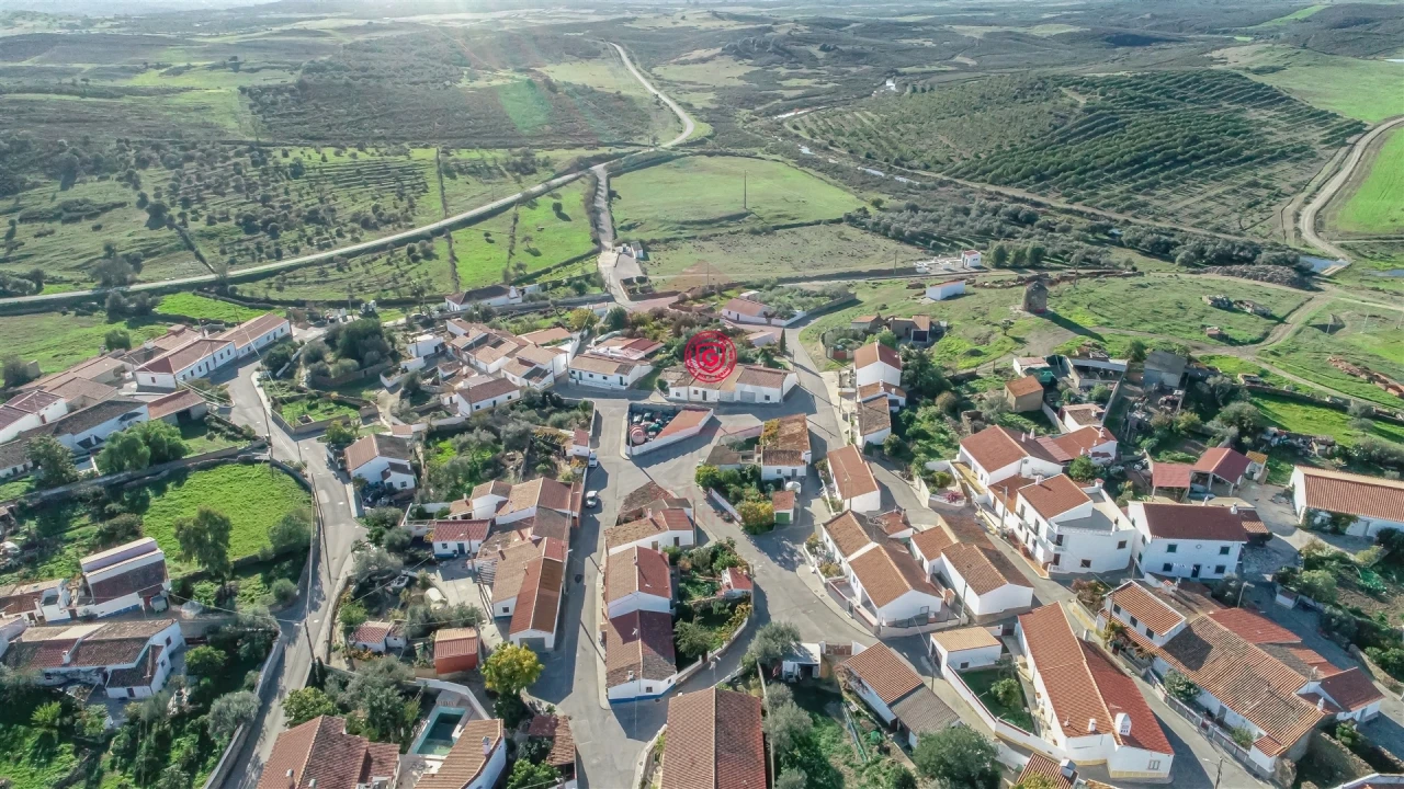 Moradia T2 para Venda em São Miguel do Pinheiro, São Pedro de Solis, São Sebastião dos Carros Foto 1