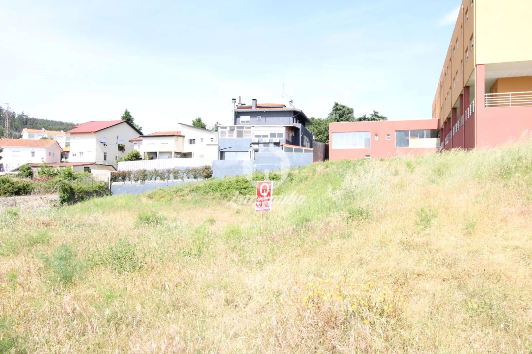 Terreno P/ Prédio para Venda em Requião Foto 3