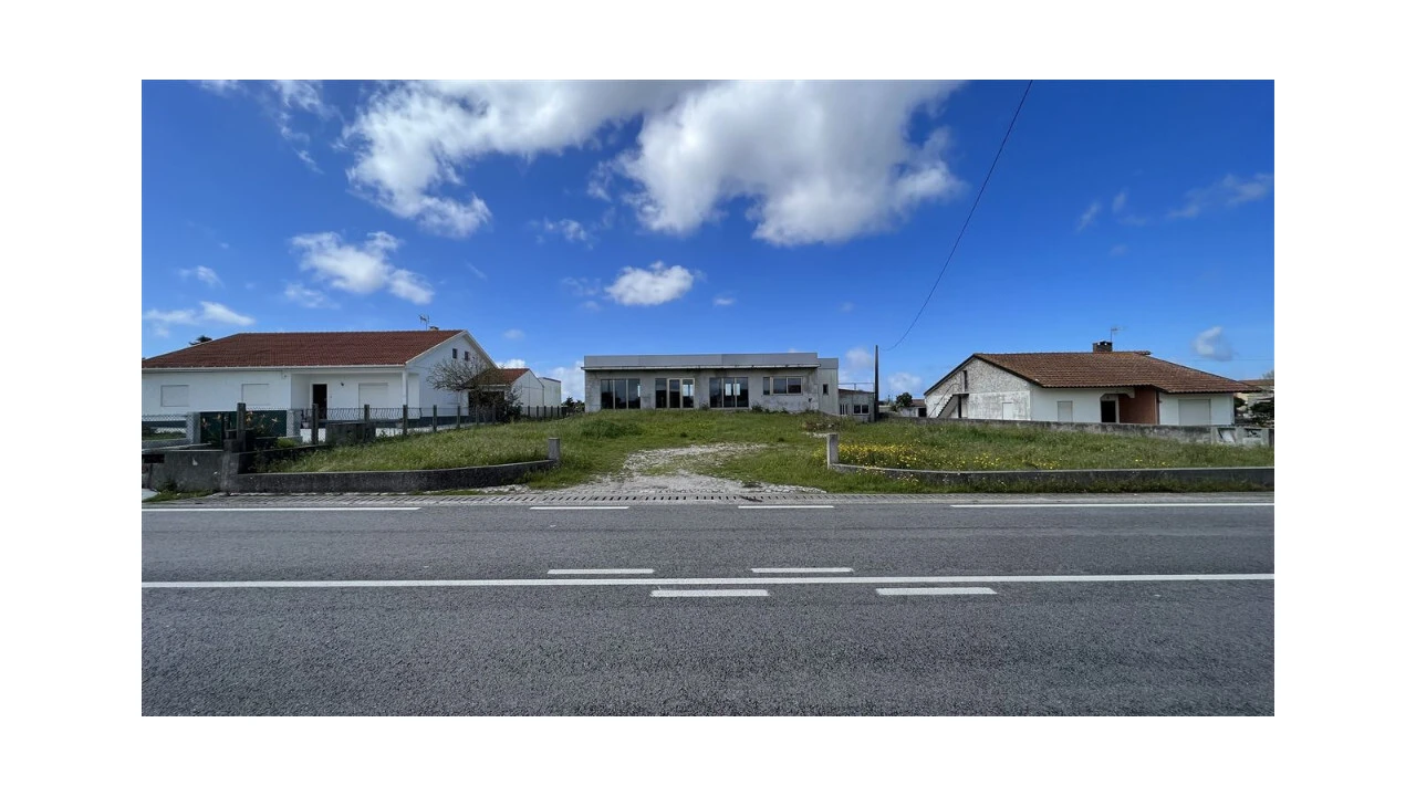 Loja para Venda em Carriço Foto 1