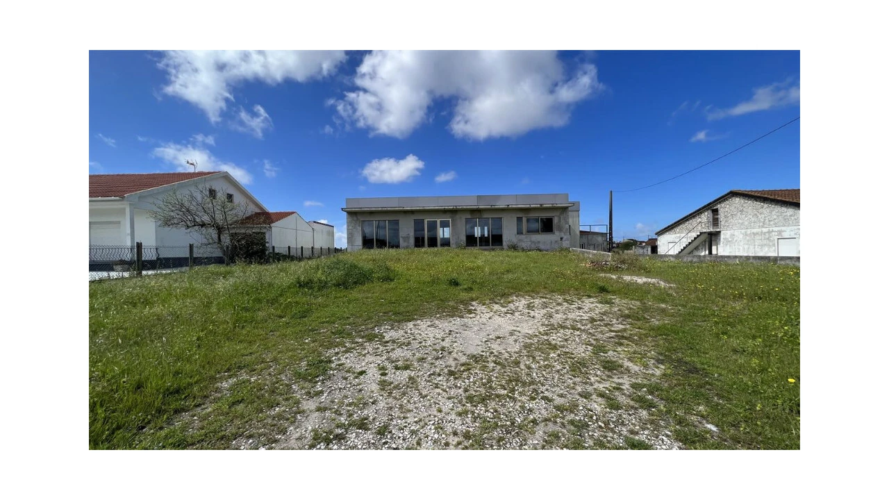 Loja para Venda em Carriço Foto 2