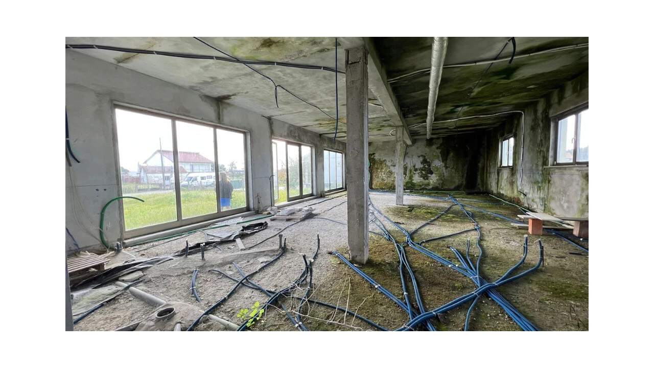 Loja para Venda em Carriço Foto 6