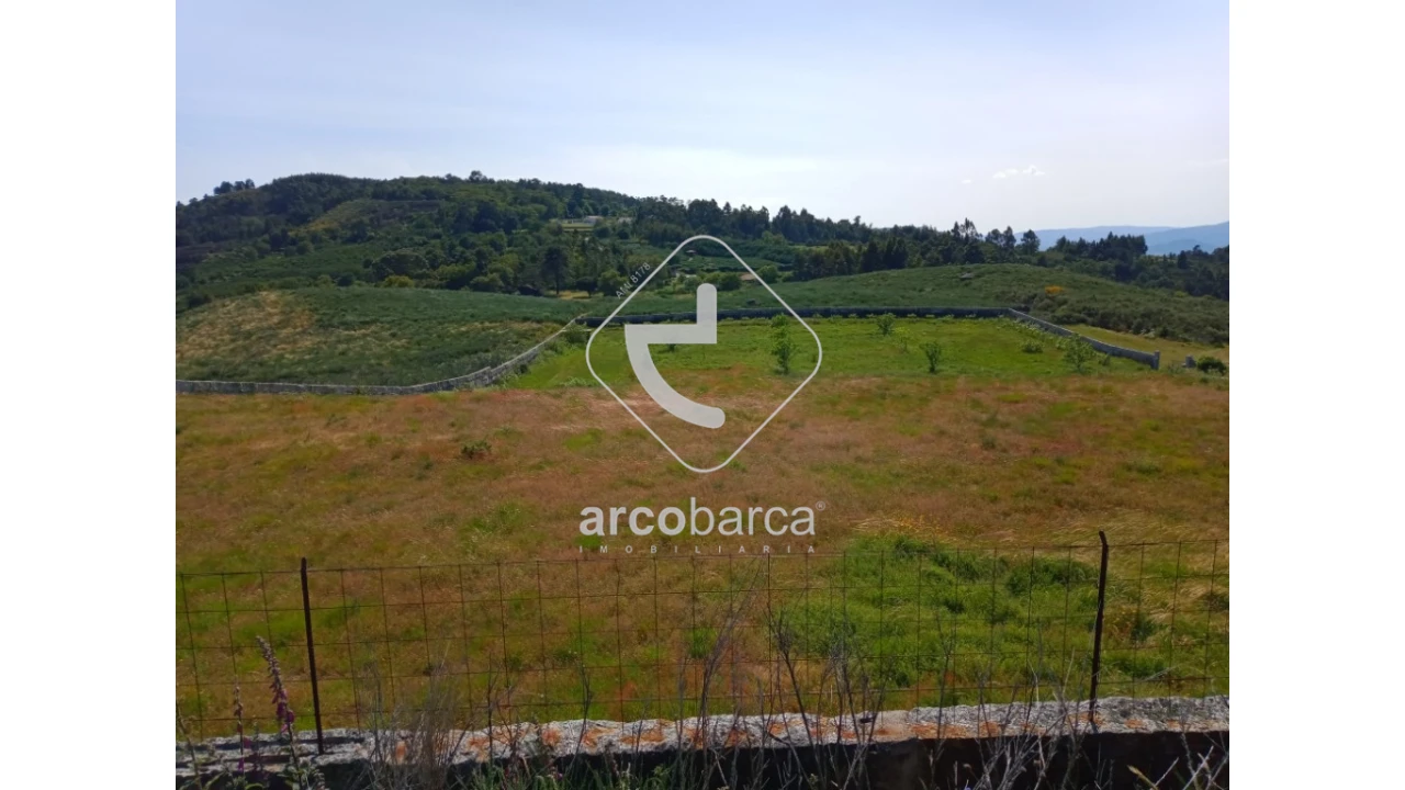 Terreno para Venda em Bravães Foto 1