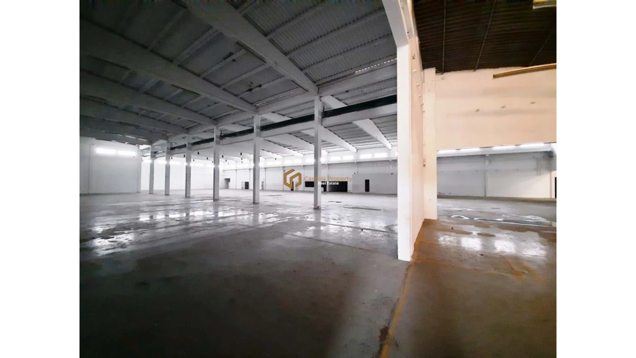 Armazém para Venda em Algueirão-Mem Martins Foto 3