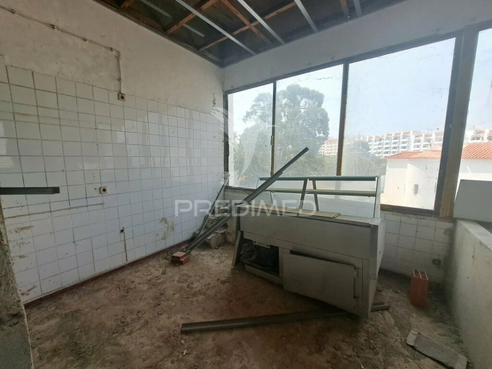 Loja para Venda em Albufeira e Olhos de Água Foto 10