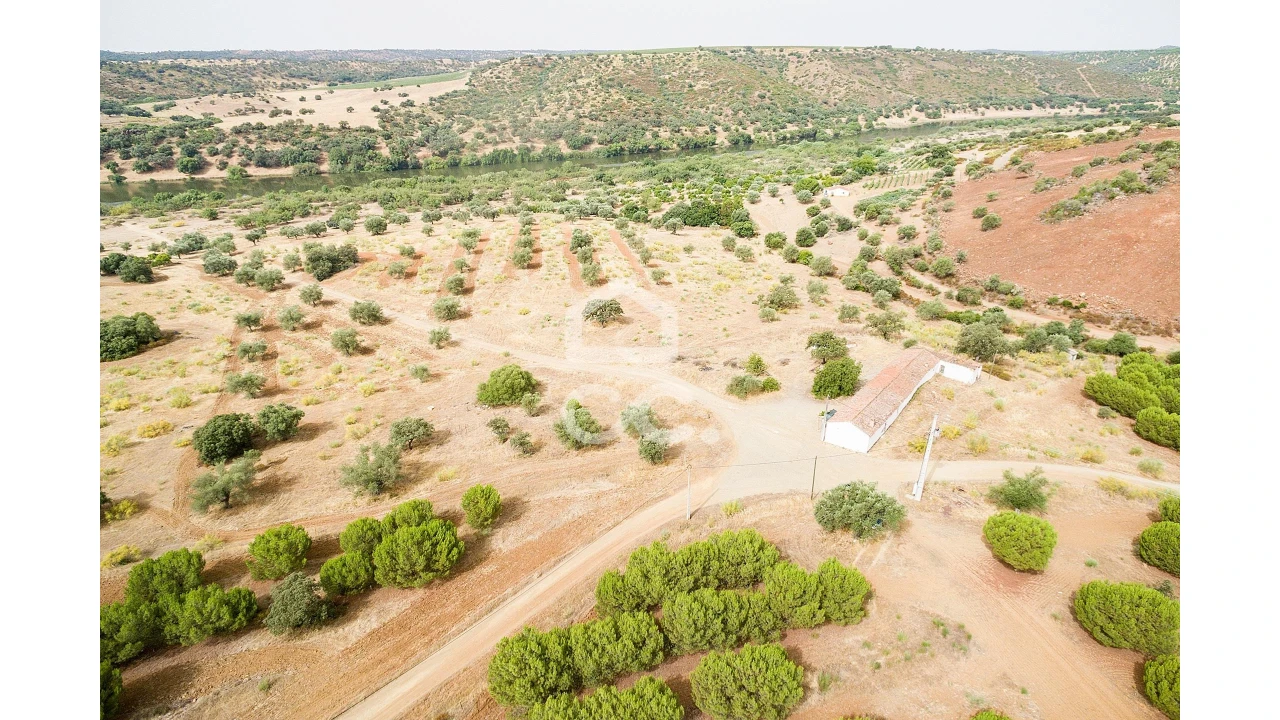Quinta T4 para Venda em Serpa (Salvador e Santa Maria) Foto 67