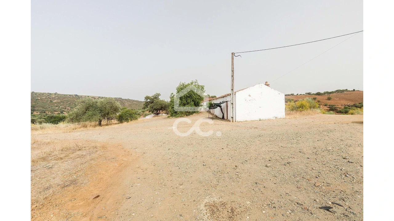 Quinta T4 para Venda em Serpa (Salvador e Santa Maria) Foto 10