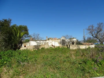 Terreno para Venda em Lagos (São Sebastião e Santa Maria)