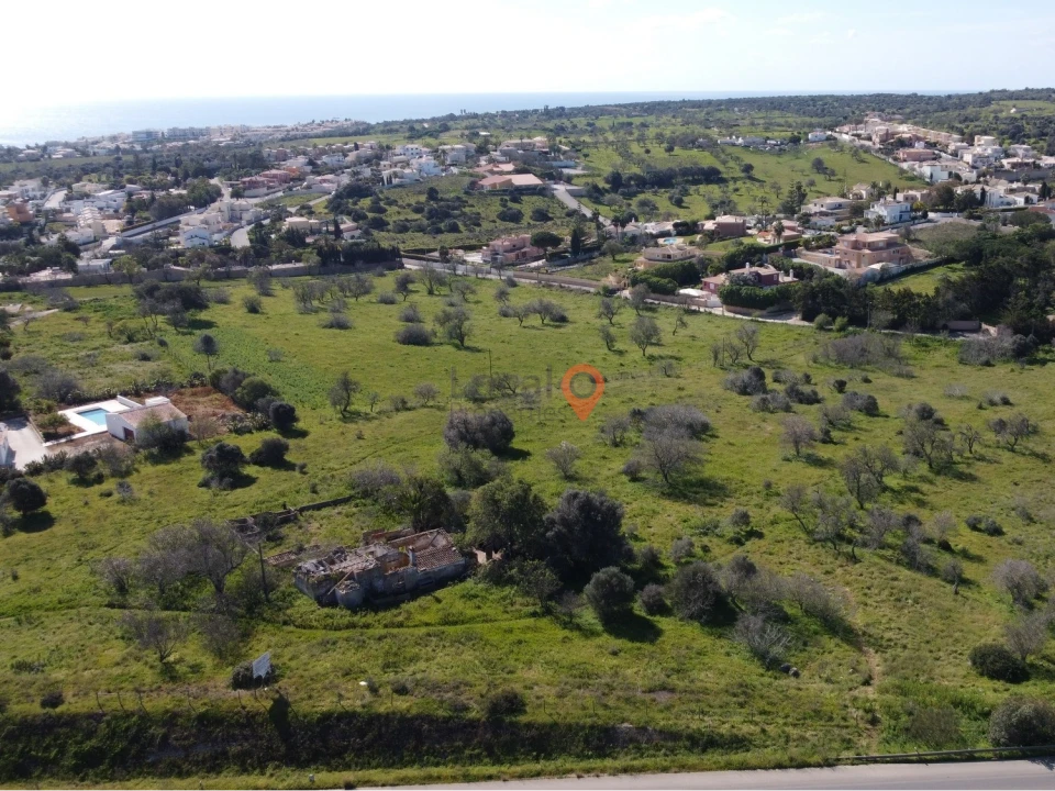 Terreno para Venda em Lagos (São Sebastião e Santa Maria) Foto 12