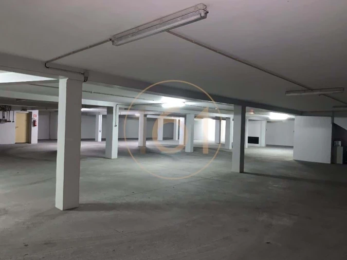 Garagem para Arrendamento em Cedofeita, Santo Ildefonso, Sé, Miragaia, São Nicolau e Vitória Foto 1