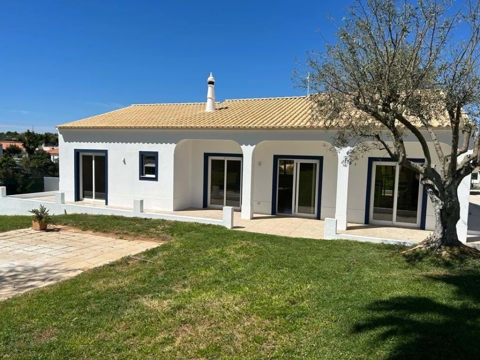 Moradia T3 para Venda em Lagoa e Carvoeiro Foto 3