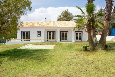 Moradia T3 para Venda em Lagoa e Carvoeiro