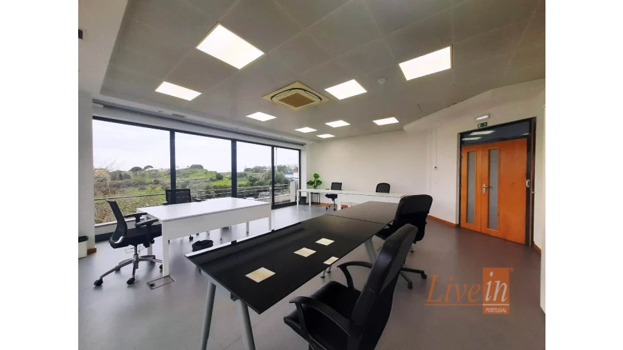 Escritório para Arrendamento em Santo António dos Cavaleiros e Frielas Foto 3