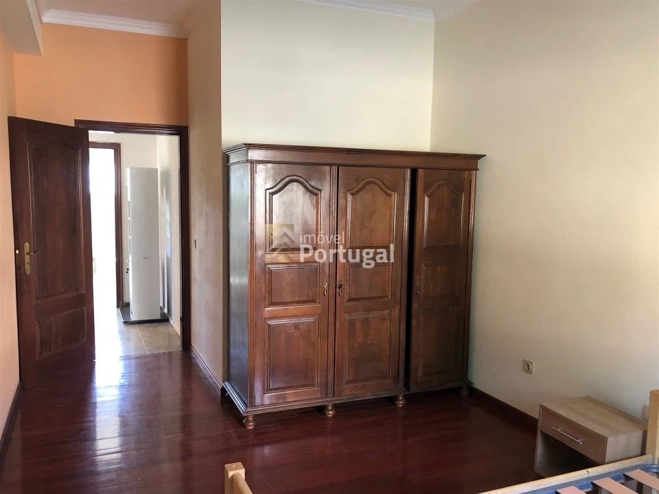 Moradia T6 para Venda em Sande, Vilarinho, Barros e Gomide Foto 36