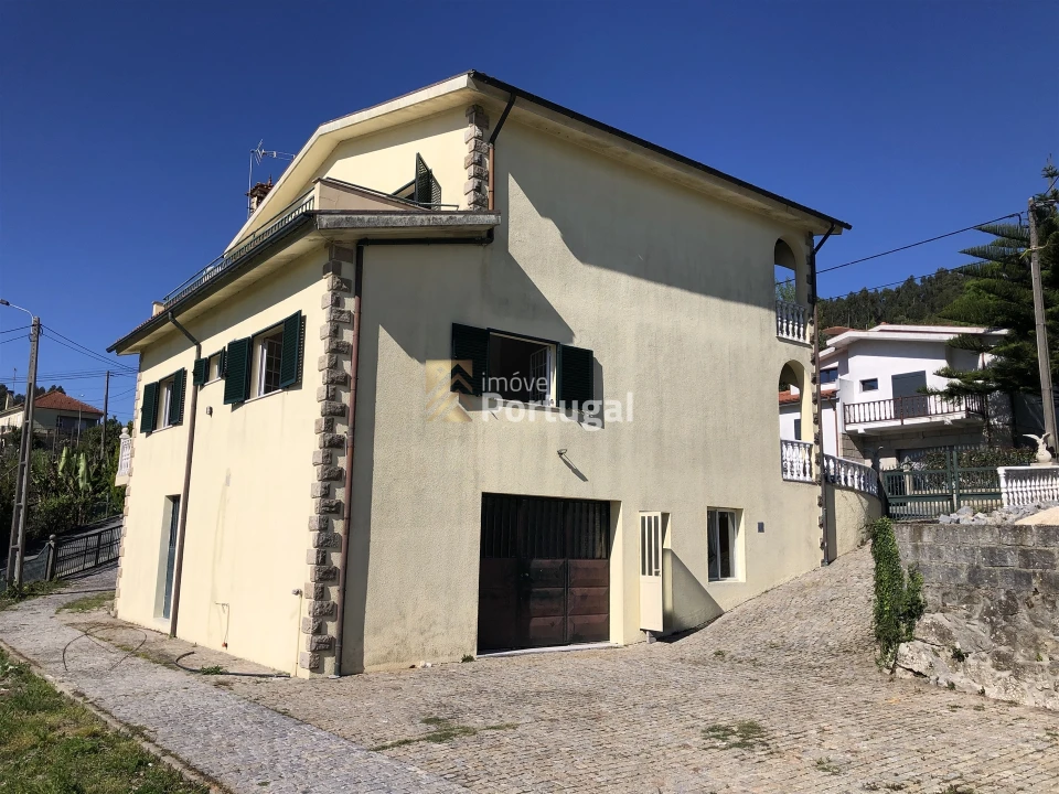 Moradia T6 para Venda em Sande, Vilarinho, Barros e Gomide Foto 3