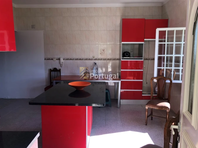 Moradia T6 para Venda em Sande, Vilarinho, Barros e Gomide Foto 8