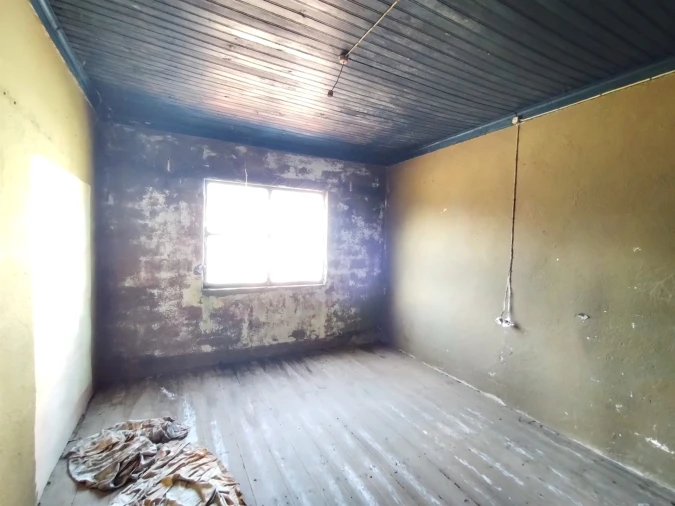 Moradia T2 para Venda em Vila Facaia Foto 3