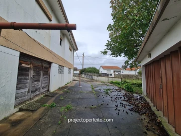 Moradia T5 para Venda em Serzedo e Perosinho